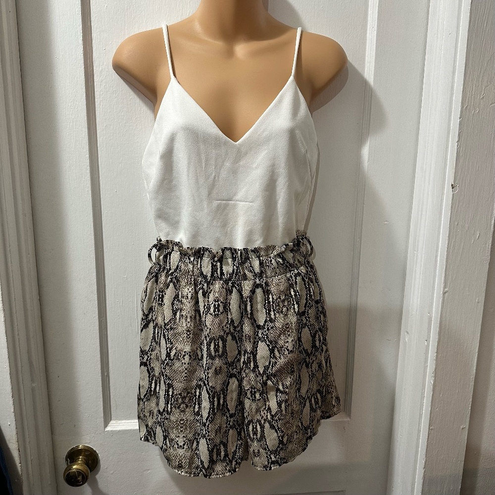 Fashion Nova Not No Snake Romper in S‎ NWT